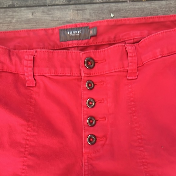 Torrid Red Cotton Shorts, 3.5” inseam, Size 20 W - Picture 2 of 5